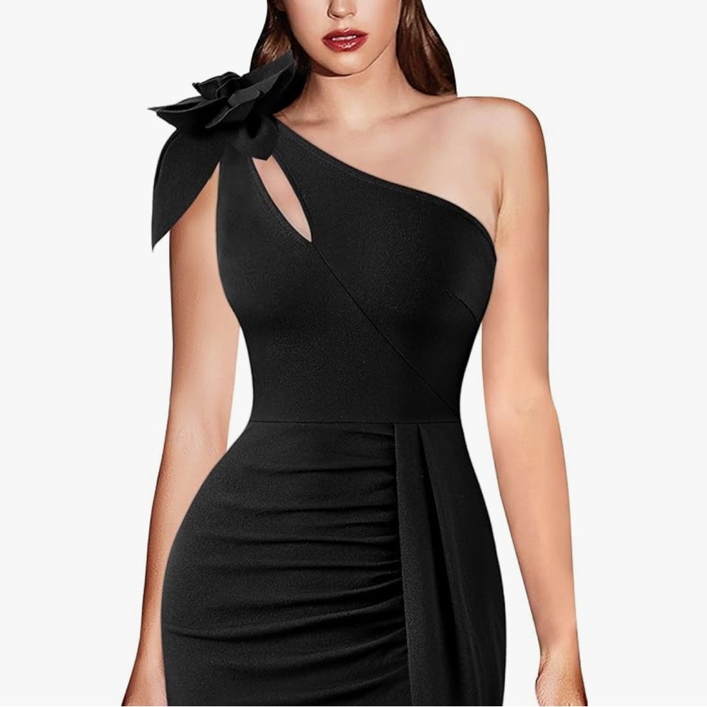 Elegant Black One-Shoulder Dress
